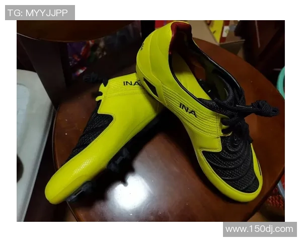 足球明星专属定制鞋的创作过程揭秘与设计灵感解析